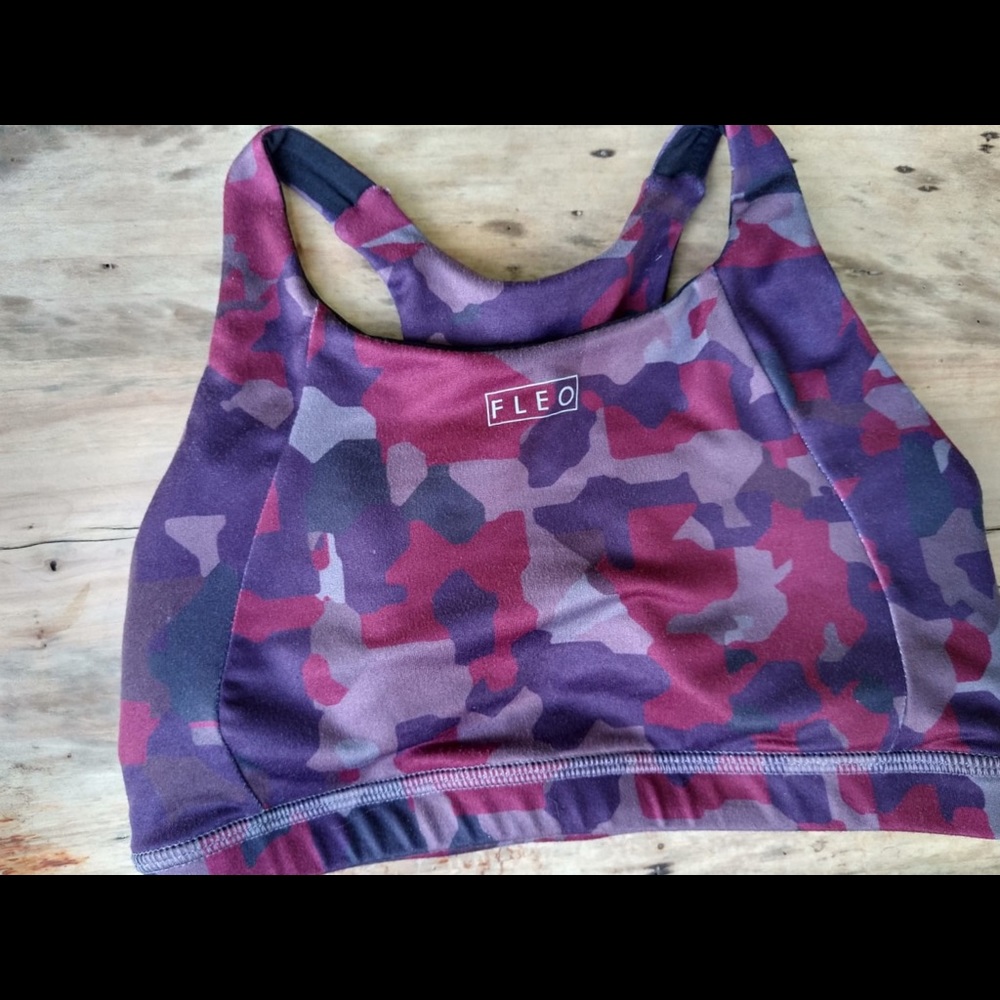 Fleo camo print sports bra